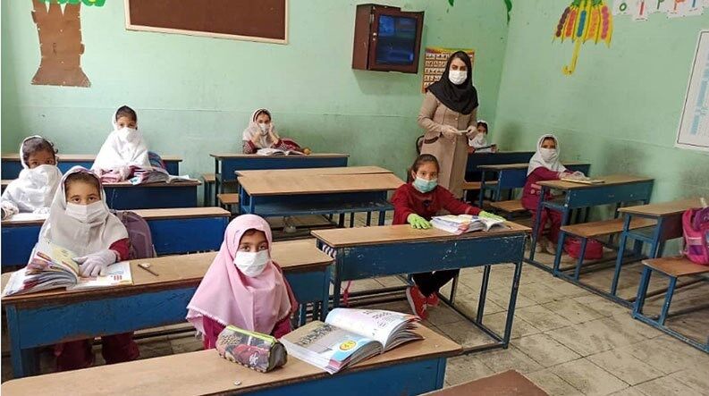 فعالیت مدارس و دانشگاه ها از 14 فروردین ماه حضوری شد