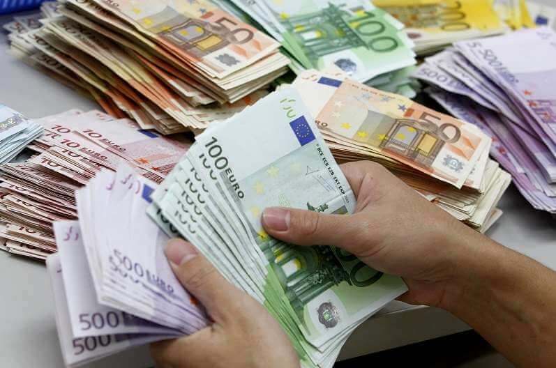 قیمت دلار و یورو امروز ۱۰ فروردین ۱۴۰۱